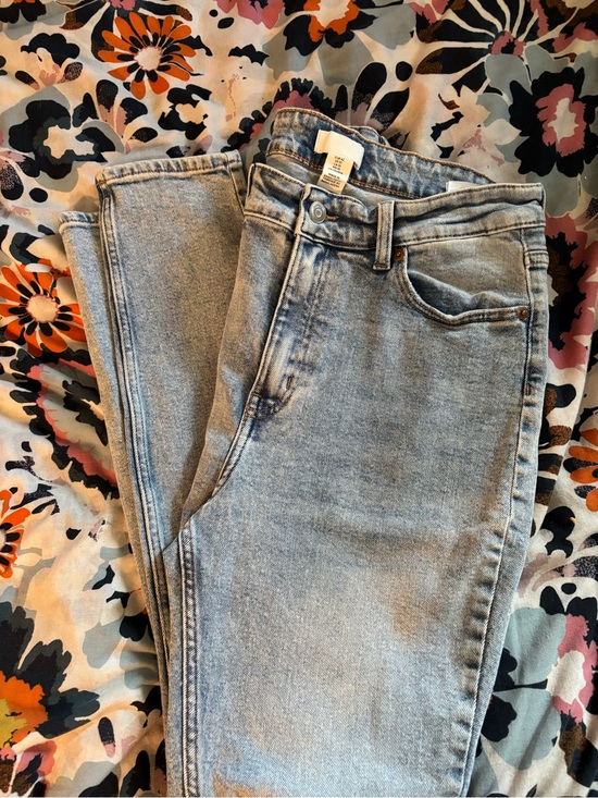 H&M Denim - H&M High Rise Tapered Jeans | Light Wash | Size 10